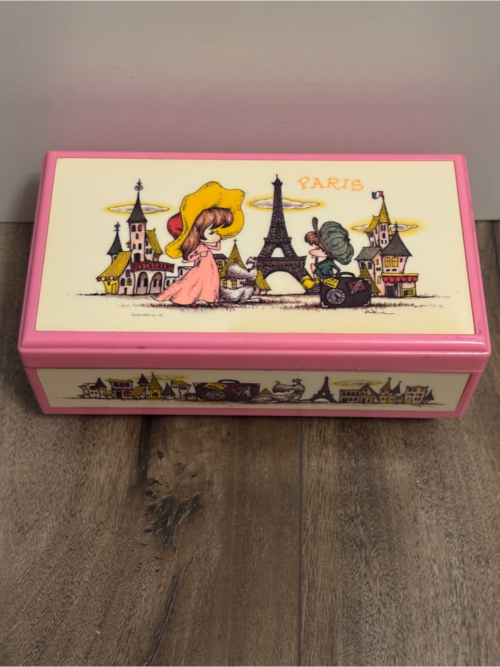 Vintage Lady Mate musical jewelry box